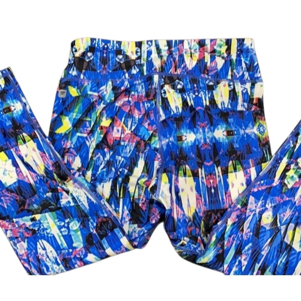 Fabletics Define PowerHold Mid-Rise Capri Leggings Reef Print Blue S - Picture 7 of 8